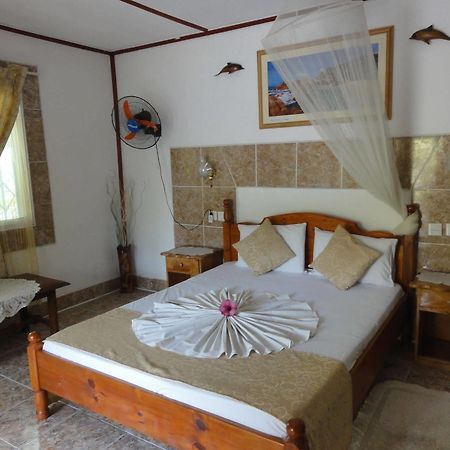 Rising Sun Guest House Đảo Đảo La Digue Ngoại thất bức ảnh